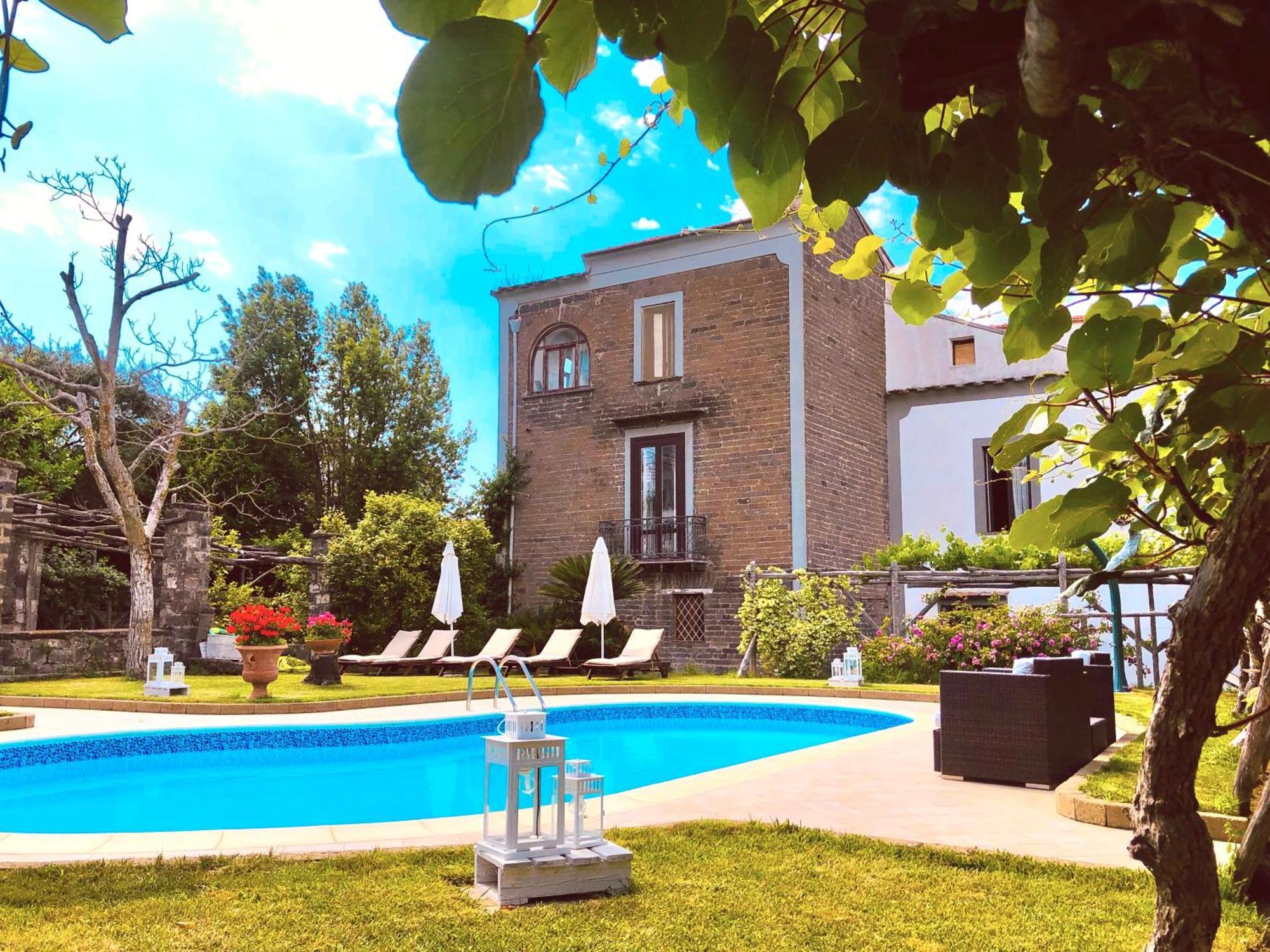La Dimora: Relax In A Lovely Garden Massa Lubrense Exterior photo